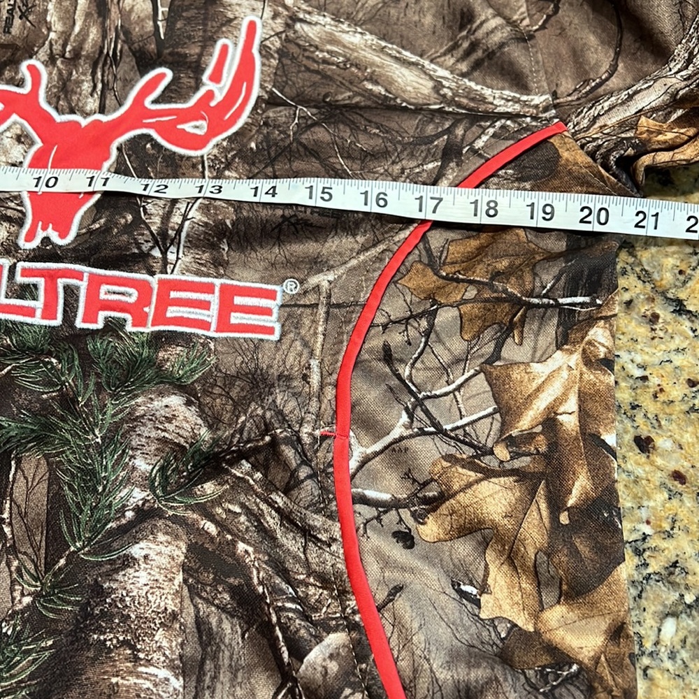 Realtree pullover - Picture 3 of 5